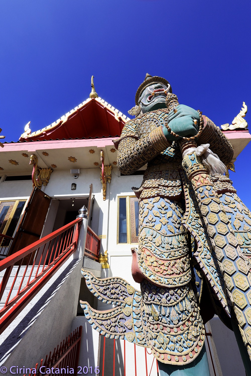 Wat Thai Temple in Los Angeles Prepping for Ceremonies in Honor of King ...